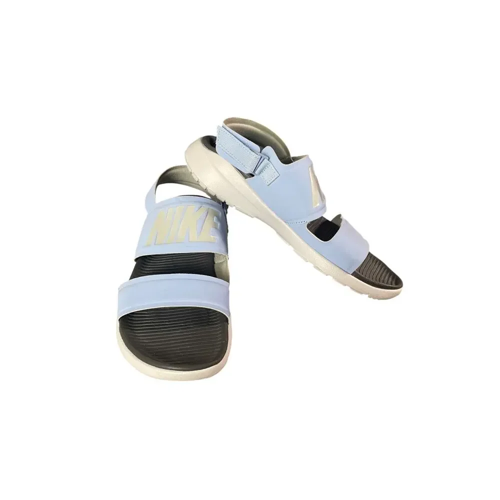 Nike Women’s Tanjun Light Blue/Grey Size-5 Sandals